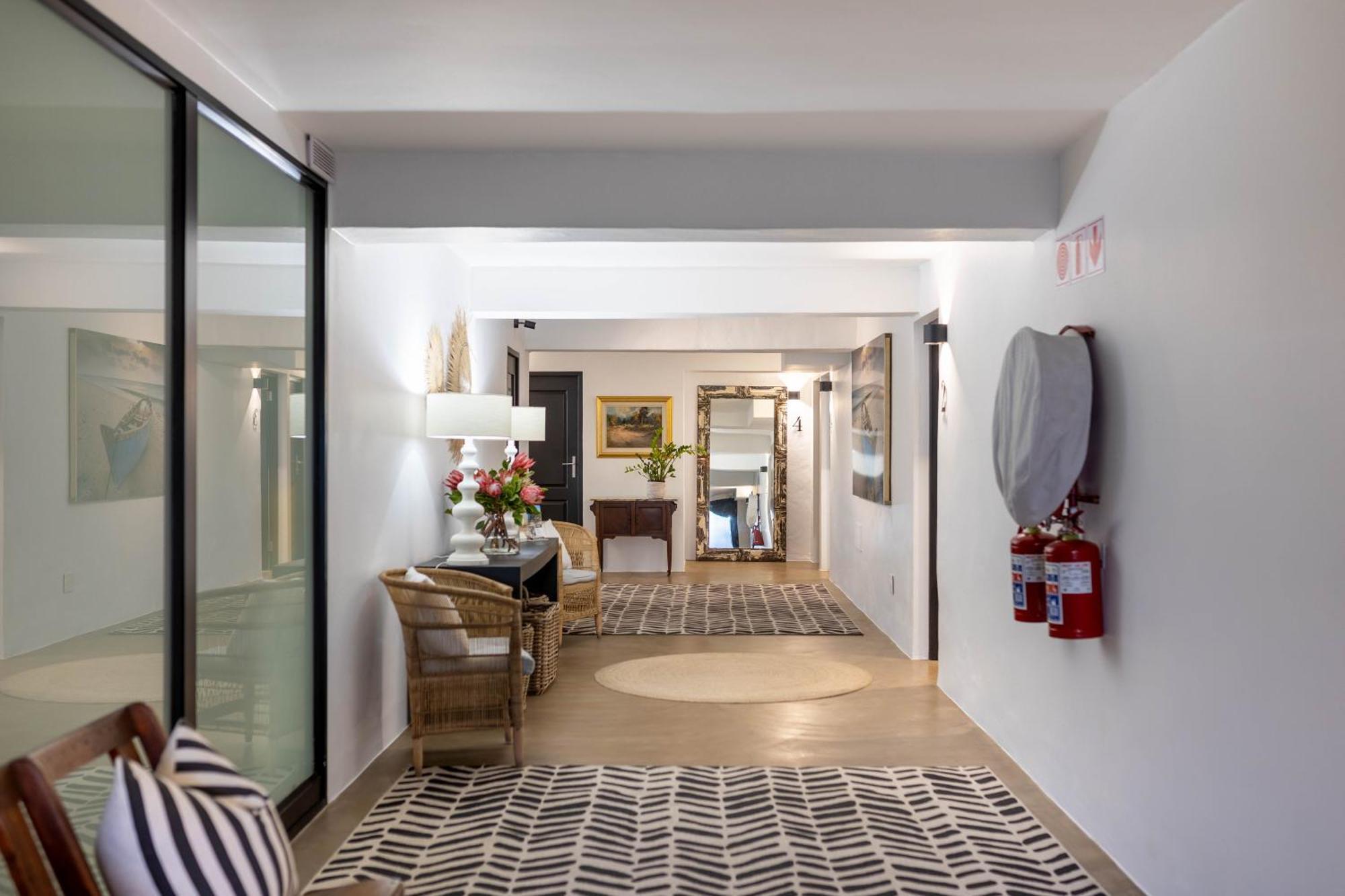 Eleven Hotel Плетенбърг Бей Екстериор снимка