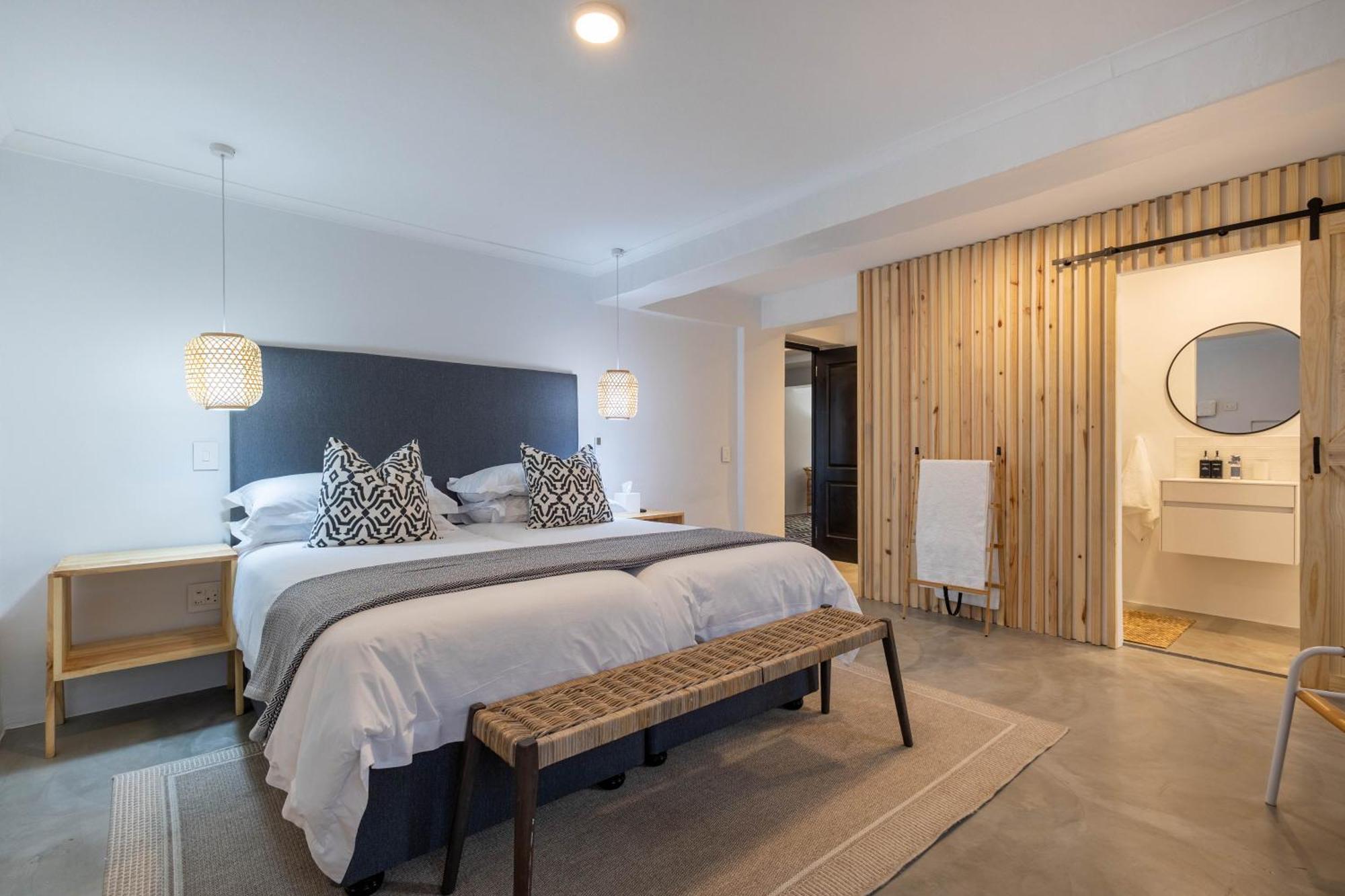 Eleven Hotel Плетенбърг Бей Екстериор снимка