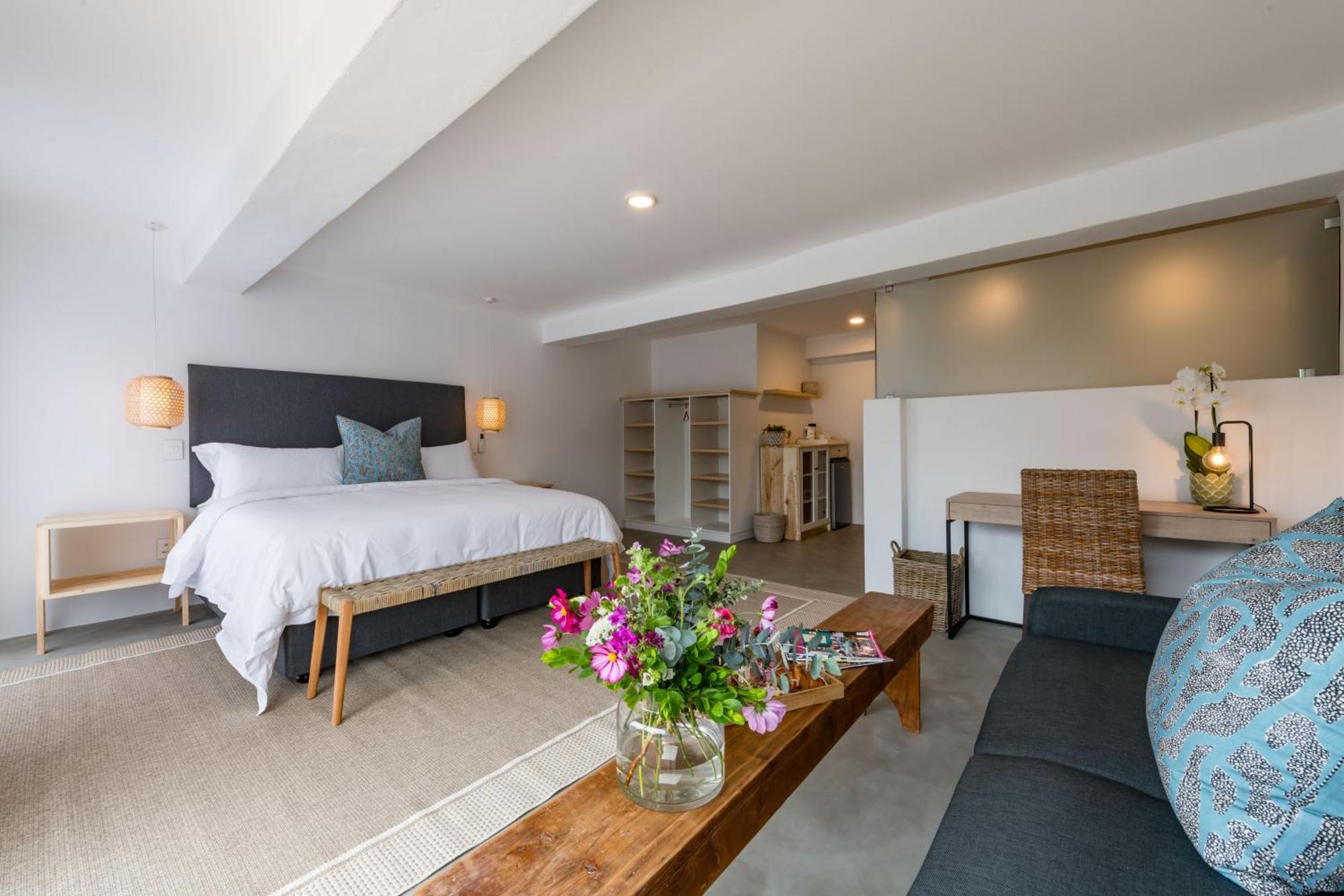 Eleven Hotel Плетенбърг Бей Екстериор снимка
