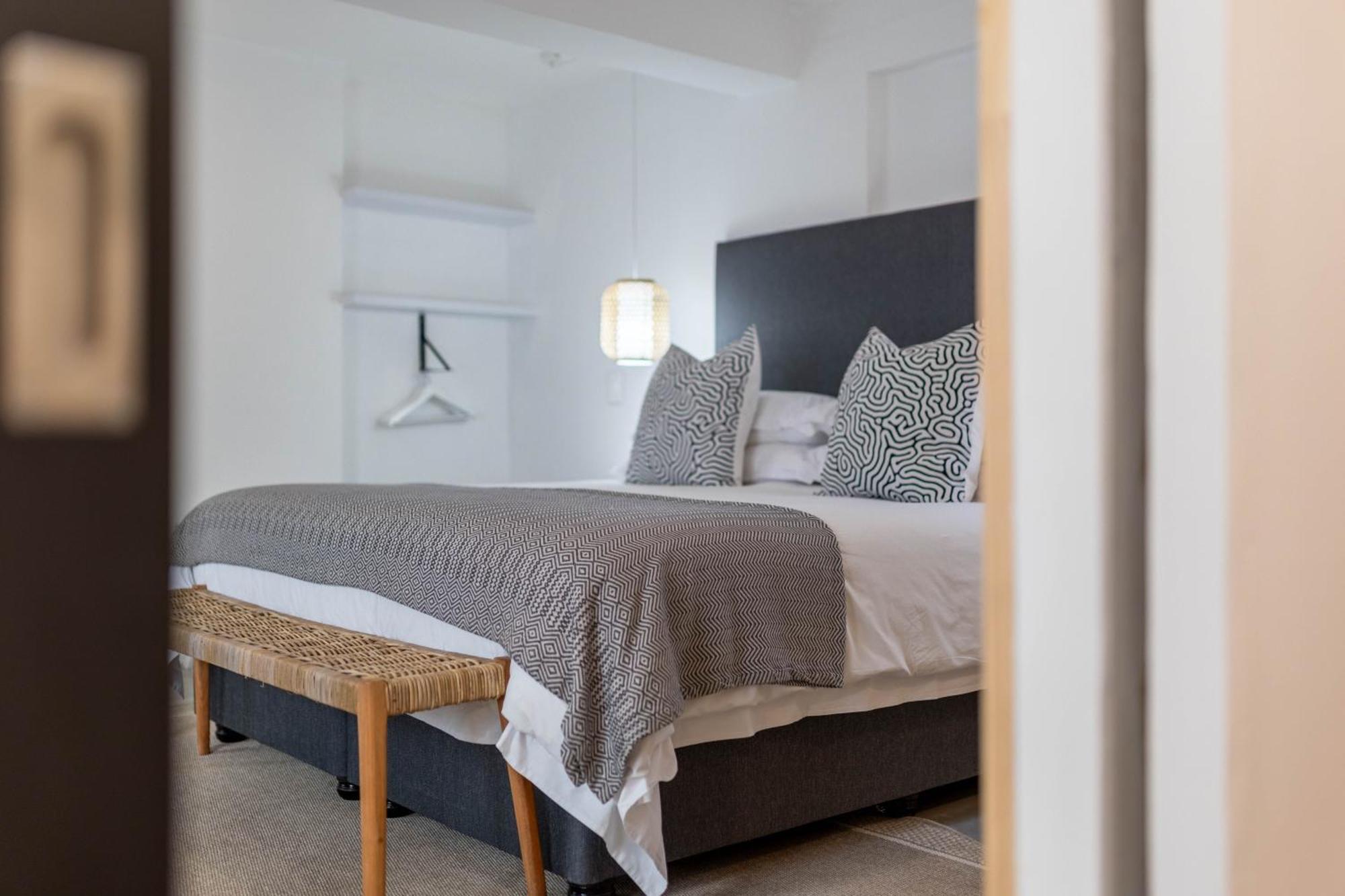 Eleven Hotel Плетенбърг Бей Екстериор снимка